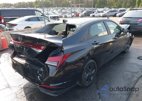 2021 Hyundai Elantra Sel z USA, uszkodzony, nr VIN 5NPLM4AG5MH014165